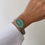 ساعت کاسیو زنانه صفحه بیضی سبز نگین دار