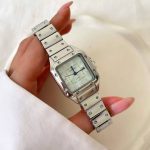 ساعت کارتیر زنانه سانتوز صفحه آبی روشن