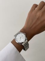 ساعت کاسیو قطر 30mm صفحه سفید بند سیلور - Image 4
