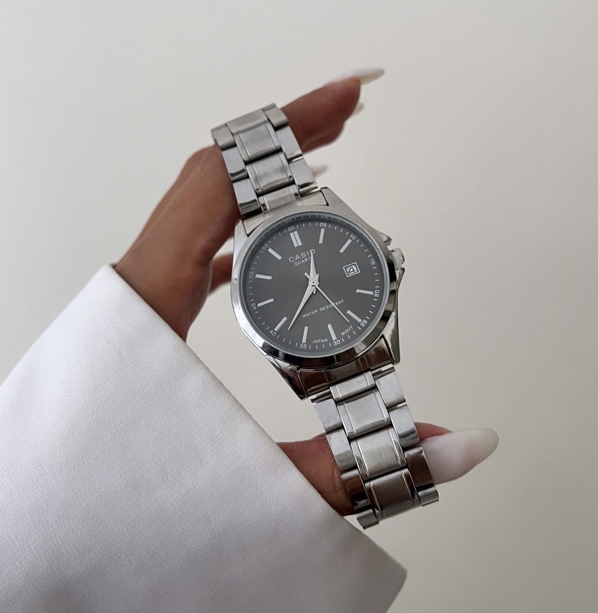 ساعت کاسیو قطر 30mm صفحه مشکی بند سیلور