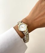 ساعت کاسیو زنانه تقویم دار صفحه سفید بند سیلور طلایی - Image 2