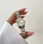 ساعت کاسیو زنانه تقویم دار صفحه سفید بند سیلور طلایی