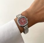 ساعت نایدو صفحه مربع زرشکی بند حصیری - Image 2