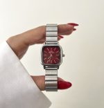 ساعت DW صفحه زرشکی بند سیلور کرکره ای - Image 2