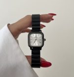 ساعت DW بند مشکی کرکره ای - Image 4