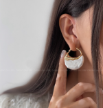 گوشواره صدفی دفرمه طلایی کد0826