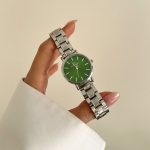 ساعت DW بند حصیری صفحه سبز