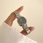 ساعت کاسیو بند کرکره ای صفحه مشکی
